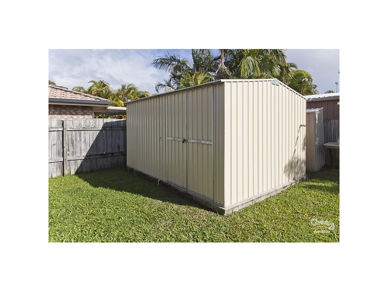 17 Poinciana Ave, Victoria Point QLD 4165