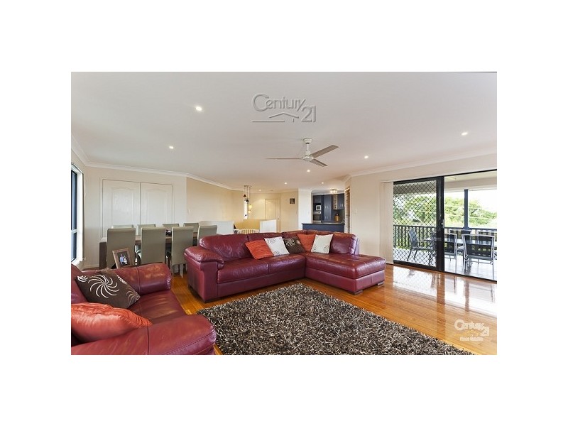15 Lindeman Place, Redland Bay QLD 4165