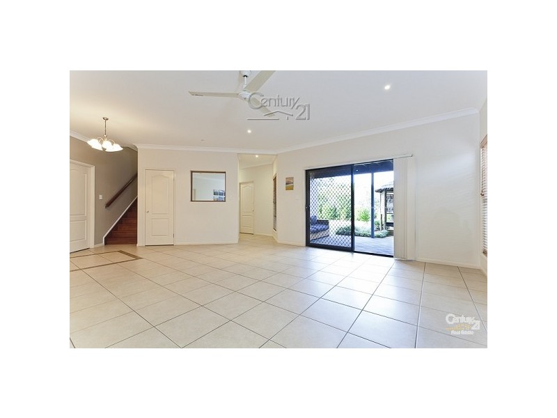 15 Lindeman Place, Redland Bay QLD 4165