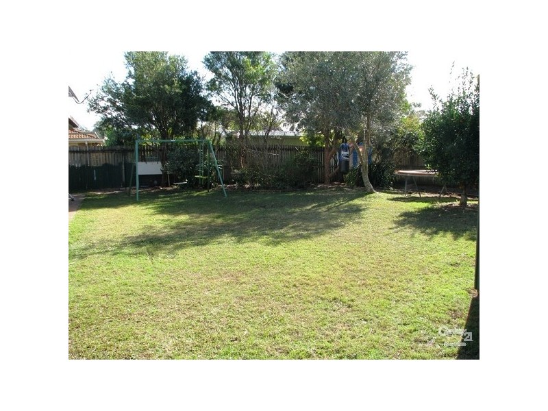 12 Niblick Way, Redland Bay QLD 4165