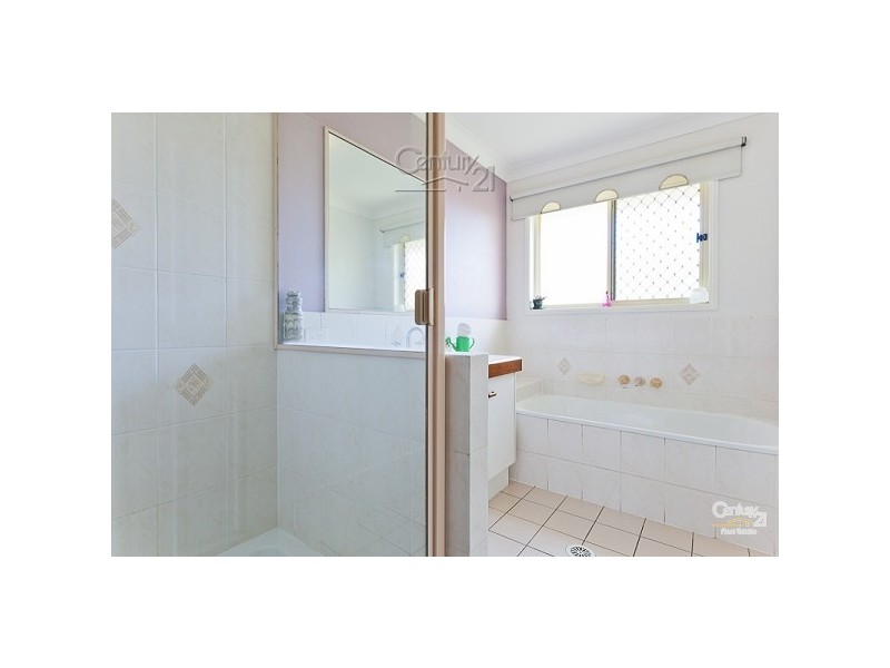 12 Niblick Way, Redland Bay QLD 4165