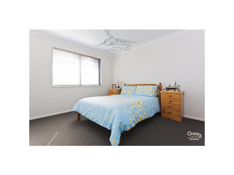 15 Magnetic Place, Redland Bay QLD 4165