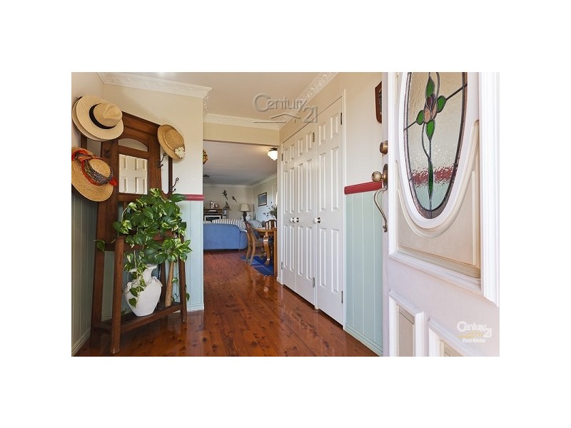 18 Viewfield Street, Redland Bay QLD 4165