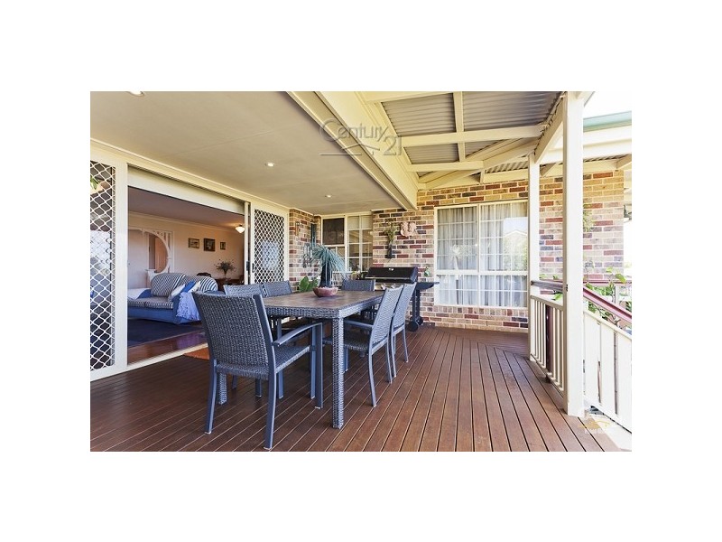 18 Viewfield Street, Redland Bay QLD 4165