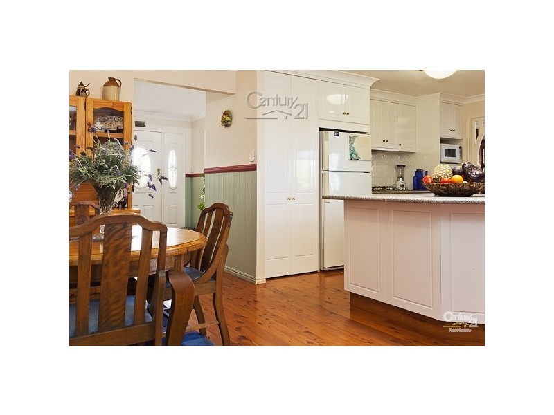 18 Viewfield Street, Redland Bay QLD 4165