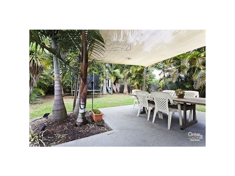 7 Tina Street, Redland Bay QLD 4165