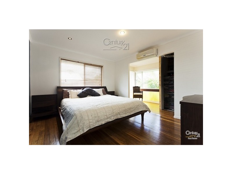 7 Tina Street, Redland Bay QLD 4165