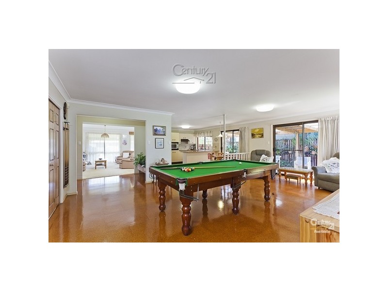 18 Mill Street, Redland Bay QLD 4165