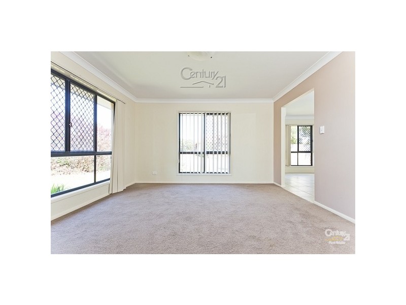 51 Bedarra St, Redland Bay QLD 4165