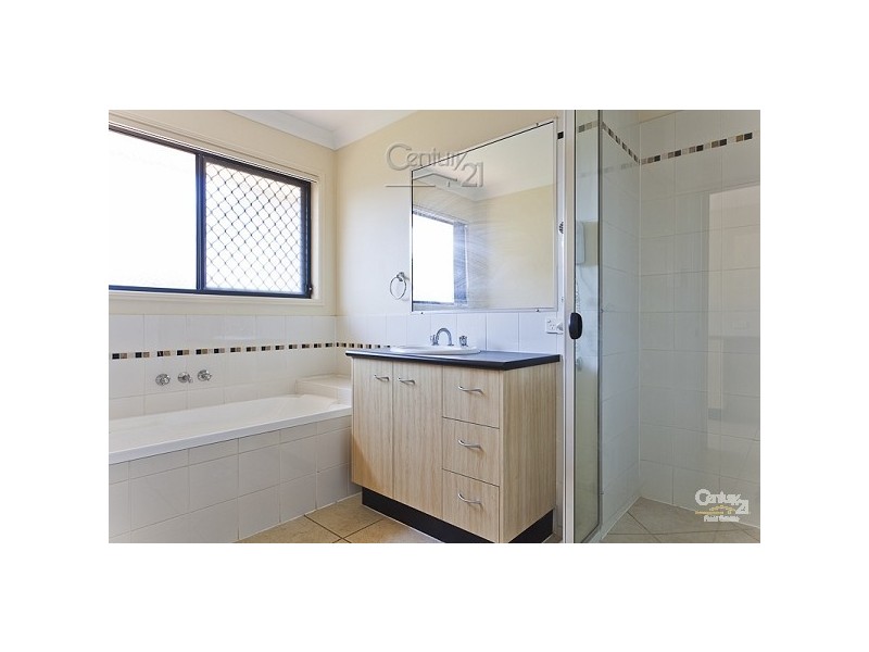 51 Bedarra St, Redland Bay QLD 4165