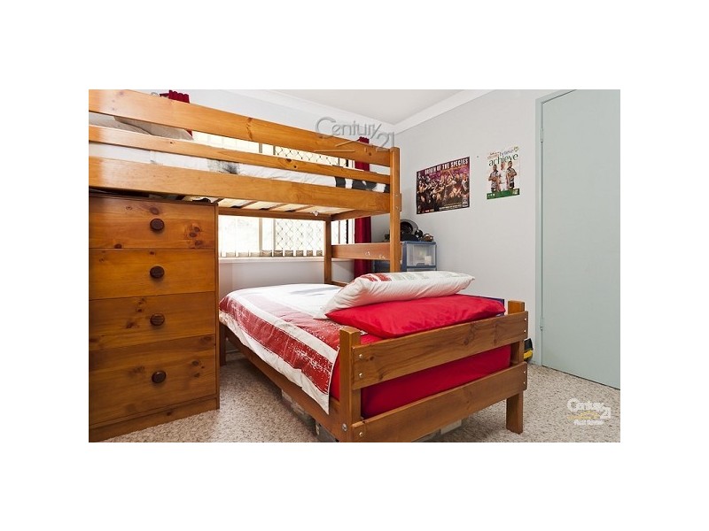 5 Pine Terrace, Redland Bay QLD 4165