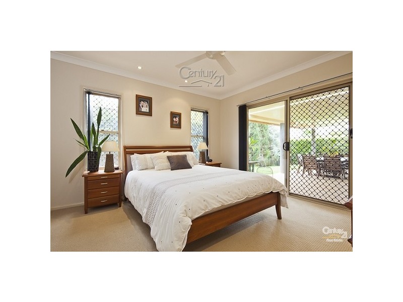 7 Garrett Place, Redland Bay QLD 4165