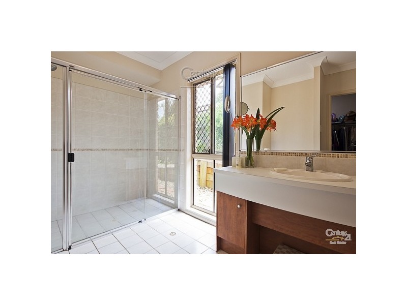 7 Garrett Place, Redland Bay QLD 4165