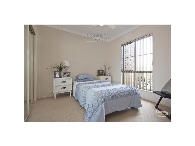 7 Garrett Place, Redland Bay QLD 4165