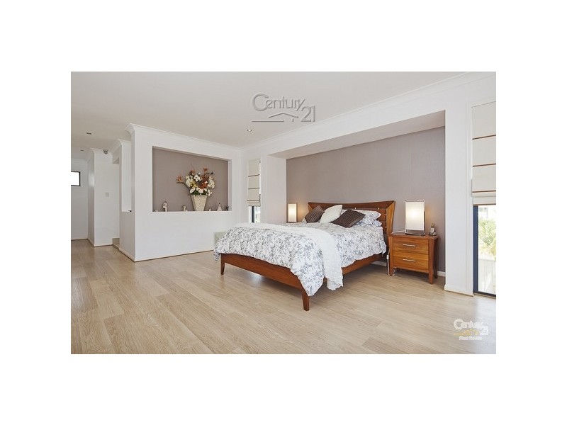 12 Haslingden Dve, Redland Bay QLD 4165