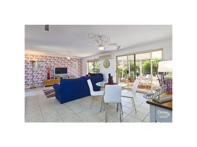 8 Spinnaker Circuit, Redland Bay QLD 4165
