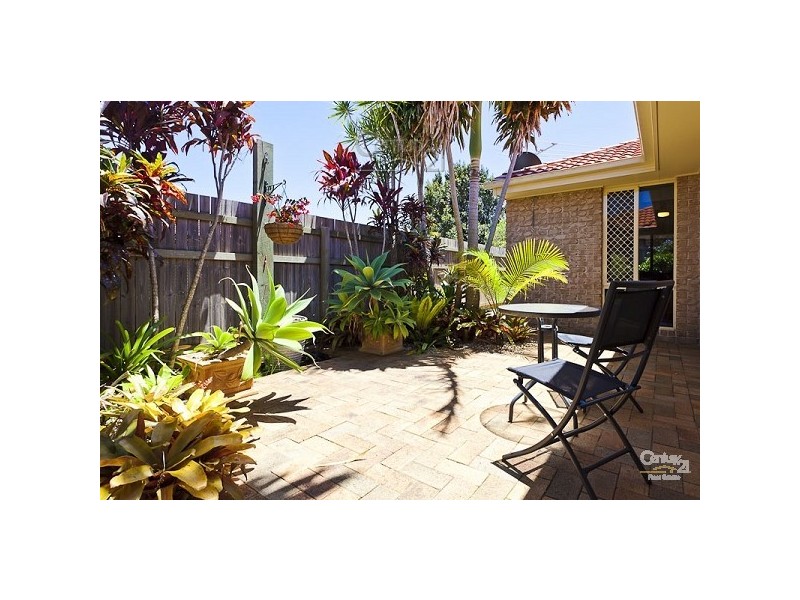 8 Spinnaker Circuit, Redland Bay QLD 4165