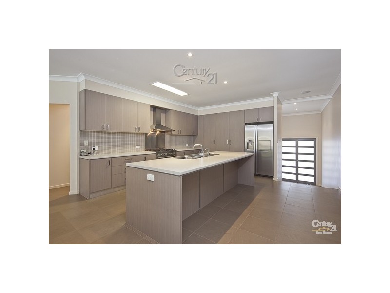 72 Denham Boulevard, Redland Bay QLD 4165