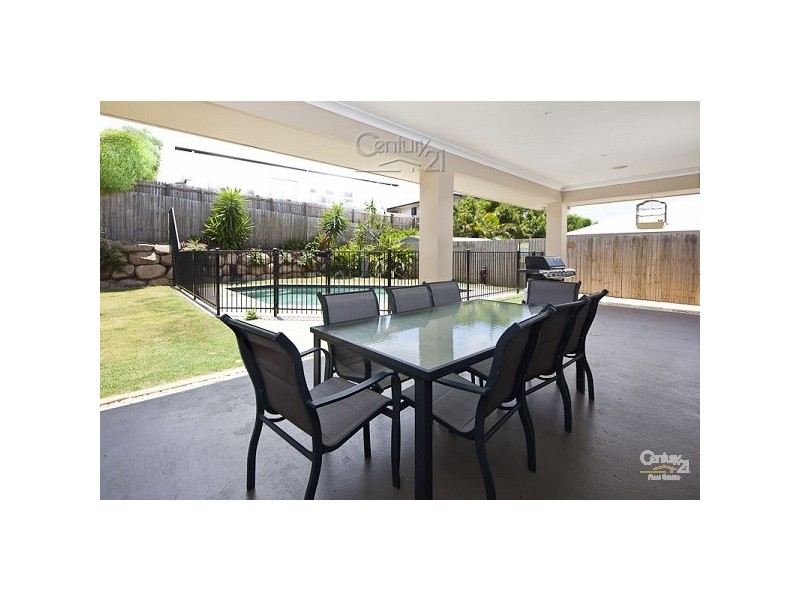 72 Denham Boulevard, Redland Bay QLD 4165