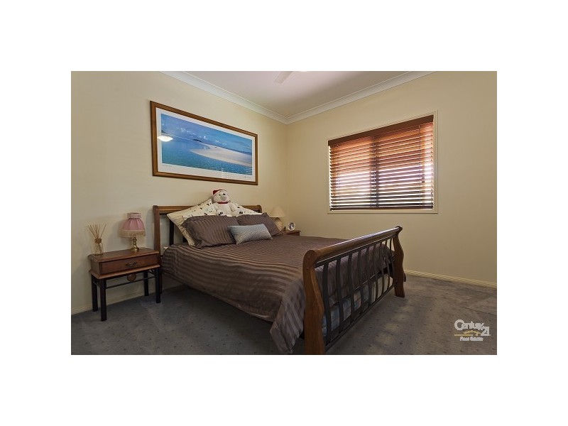 24 Kimbolton Drive, Redland Bay QLD 4165