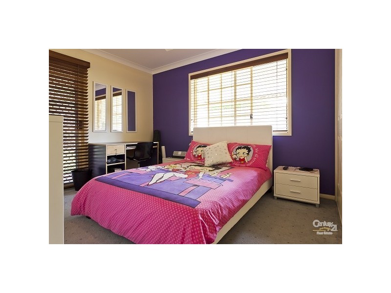 24 Kimbolton Drive, Redland Bay QLD 4165