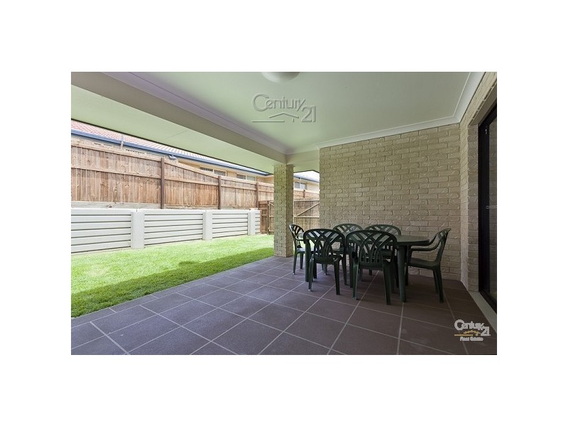 7 Kelby Close, Redland Bay QLD 4165