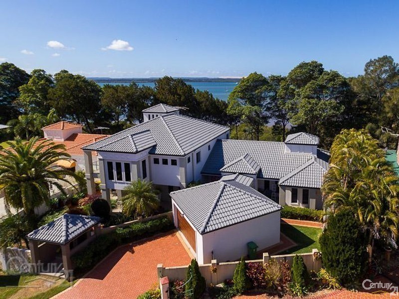 9 Bartlett Terrace, Redland Bay QLD 4165