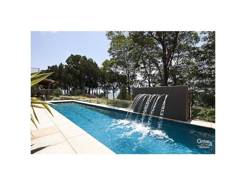 9 Bartlett Terrace, Redland Bay QLD 4165