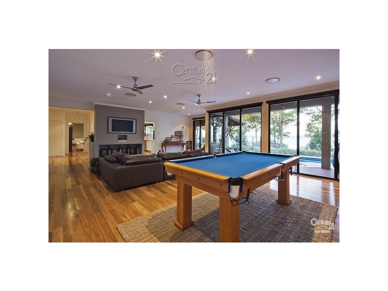 9 Bartlett Terrace, Redland Bay QLD 4165