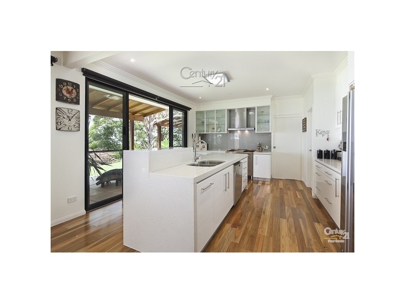 9 Bartlett Terrace, Redland Bay QLD 4165