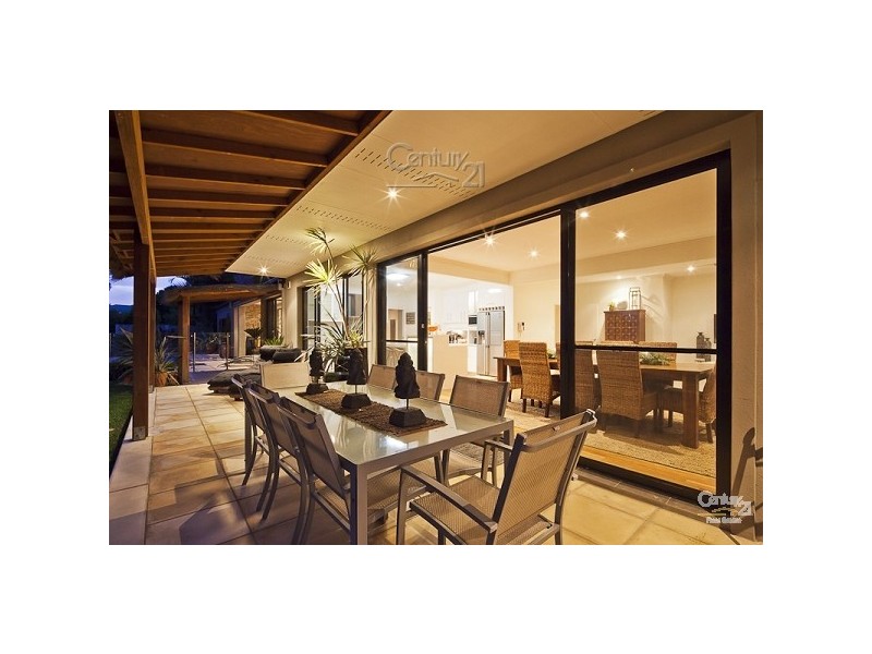 9 Bartlett Terrace, Redland Bay QLD 4165