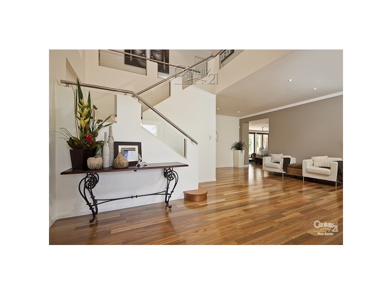 9 Bartlett Terrace, Redland Bay QLD 4165