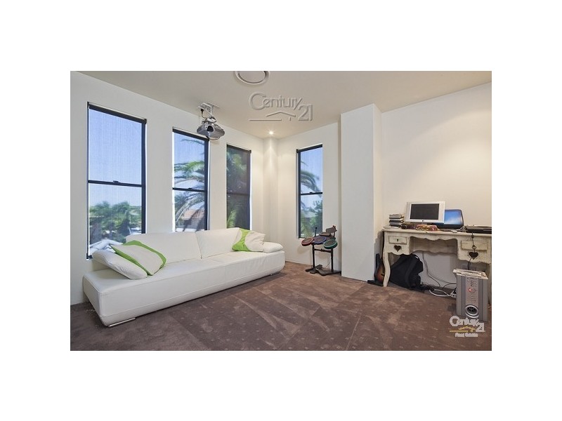 9 Bartlett Terrace, Redland Bay QLD 4165