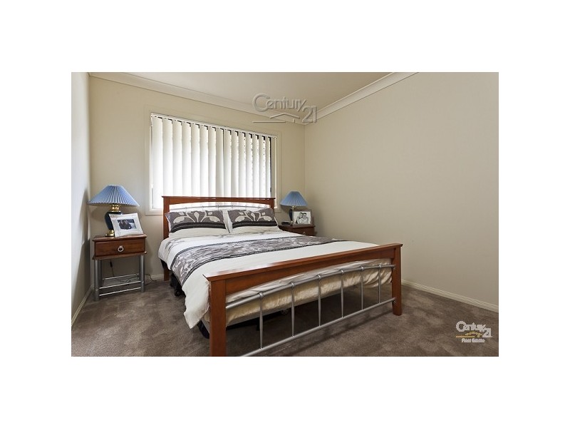 11 Poynter Street, Redland Bay QLD 4165