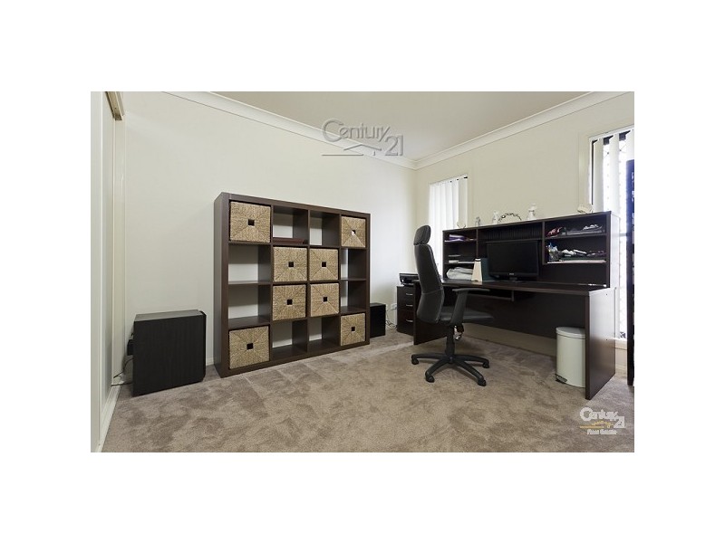 11 Poynter Street, Redland Bay QLD 4165