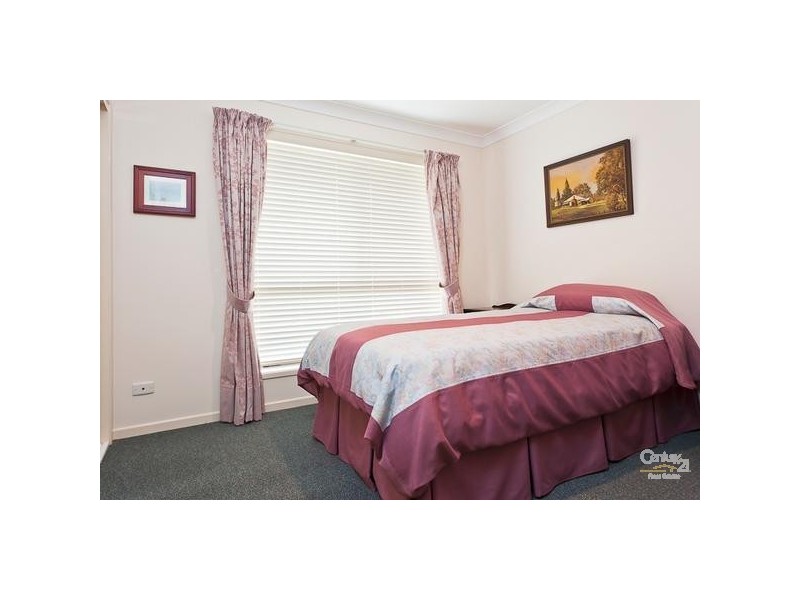 19 Newlands Street, Redland Bay QLD 4165