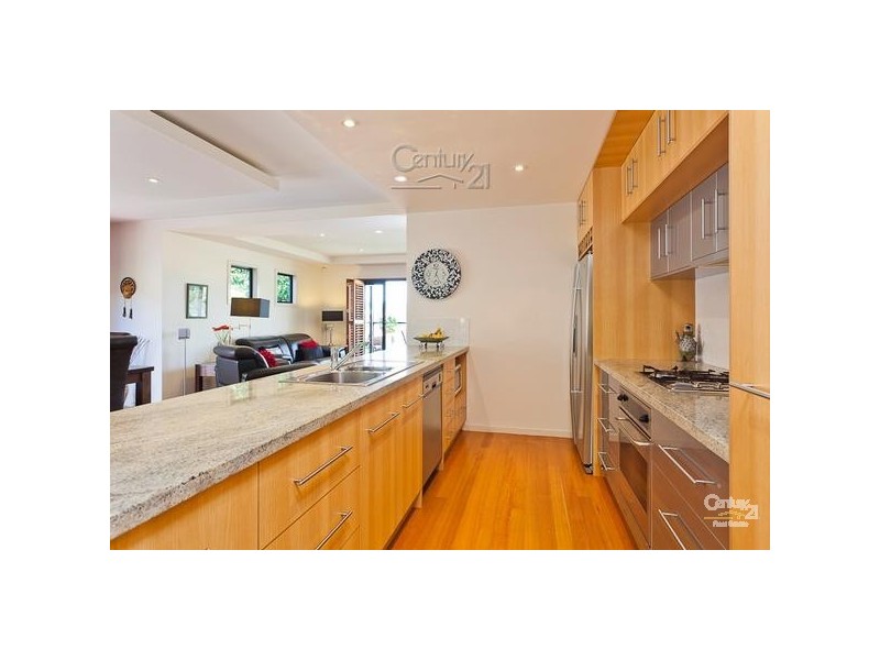 16 Keirnan Street, Redland Bay QLD 4165