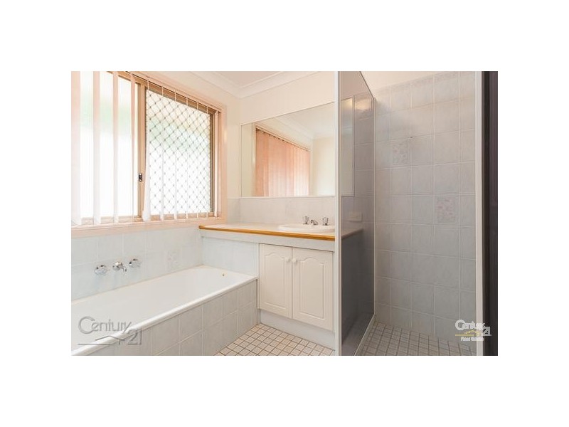 6 Lionel Court, Redland Bay QLD 4165