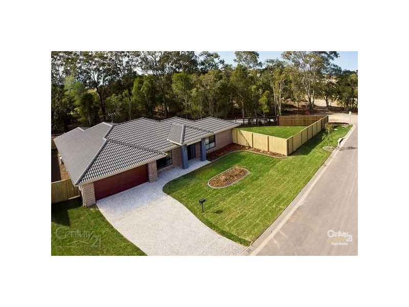 8 Pyrus Place, Redland Bay QLD 4165