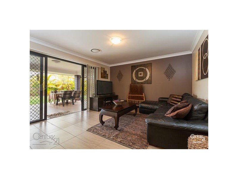 12 Kelby Close, Redland Bay QLD 4165