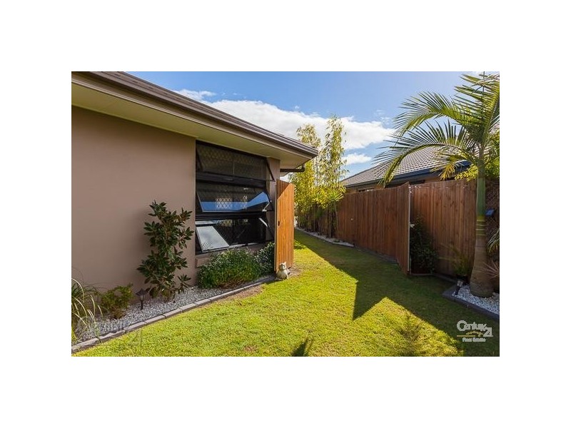 12 Kelby Close, Redland Bay QLD 4165