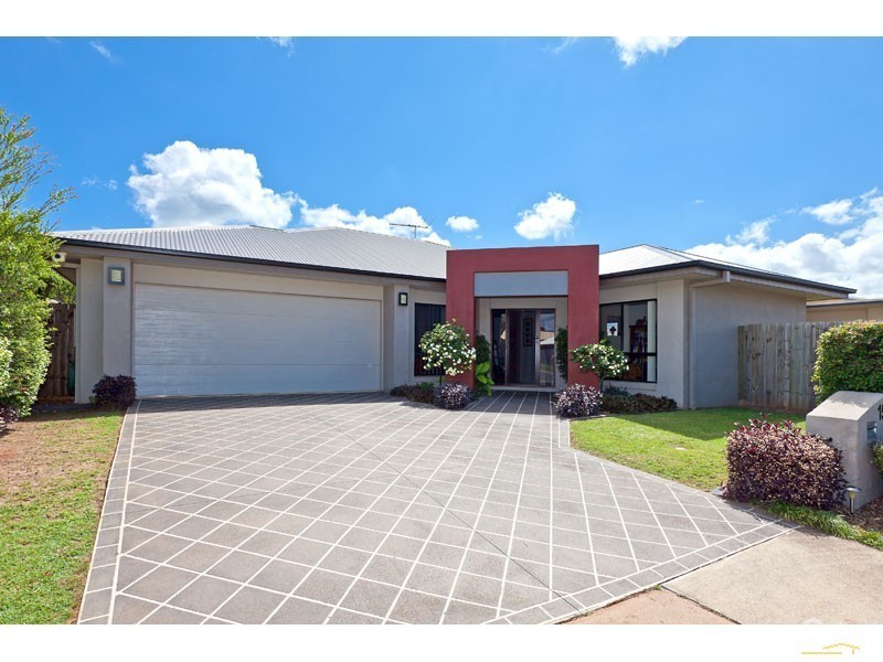 15 Cole Street, Redland Bay QLD 4165