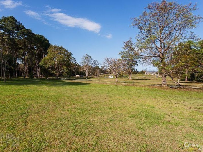 98 Woodlands Drive, Thornlands QLD 4164