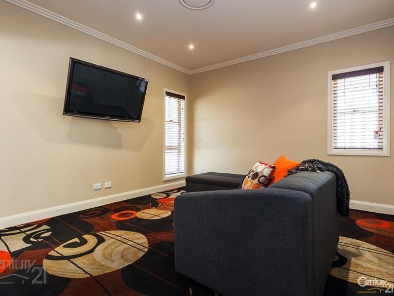 1-5 Ajinby Close, Thornlands QLD 4164