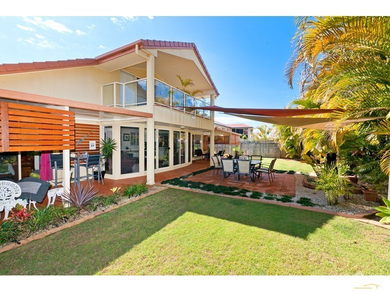 4 ST IVES CT, Redland Bay QLD 4165