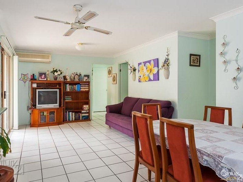 11 Niblick Way, Redland Bay QLD 4165