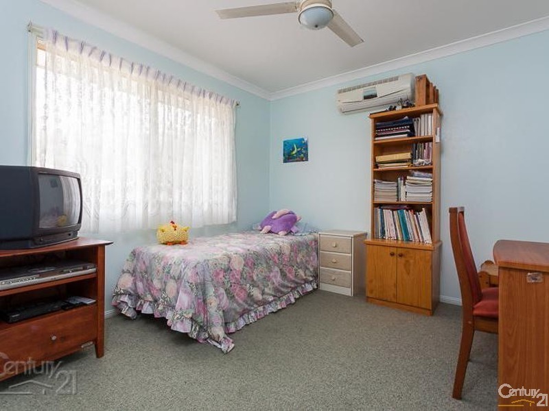 11 Niblick Way, Redland Bay QLD 4165