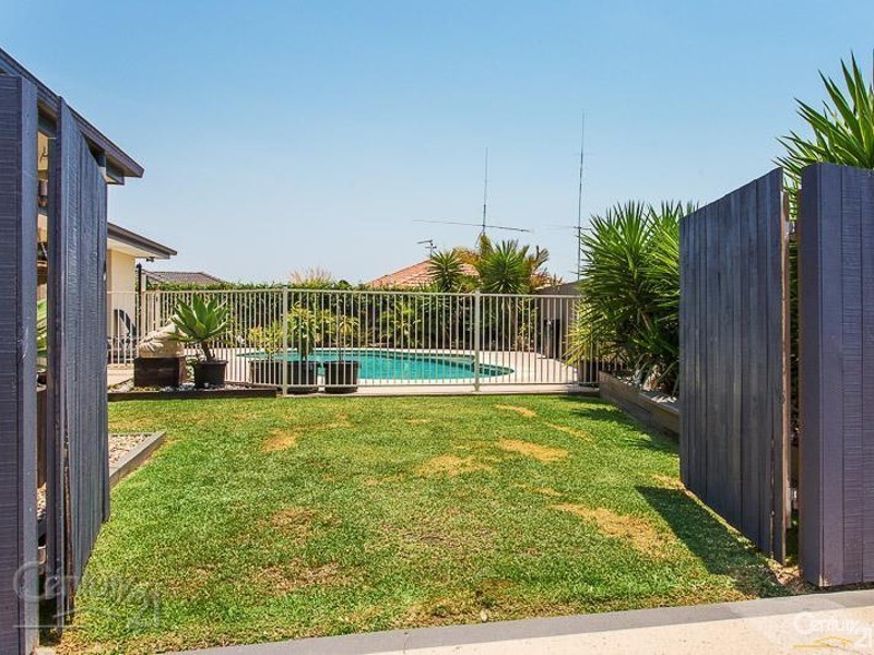 15 Aspen Place, Redland Bay QLD 4165