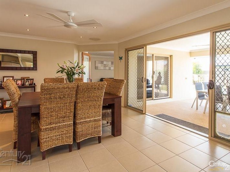 15 Aspen Place, Redland Bay QLD 4165