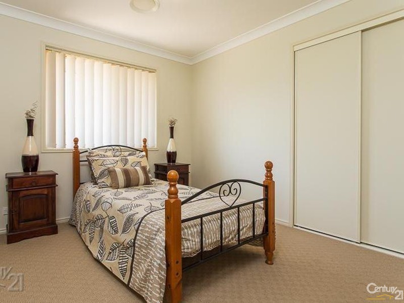 15 Aspen Place, Redland Bay QLD 4165